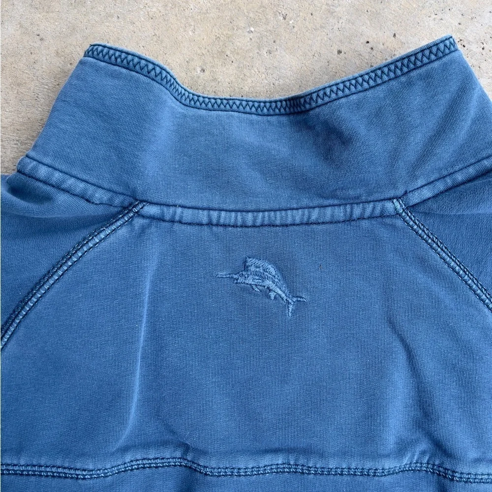 Tommy Bahama Sweatshirt Men's Large Blue 1/4 Zip Pullover Casual Logo